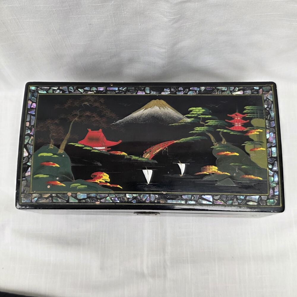 Vintage Japanese Lacquer Jewelry Music Box Geisha Trinket Box Black Wood Japan D